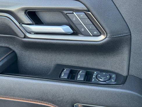 Used 2024 GMC Sierra 2500 AT4 w/ Technology Package image 26