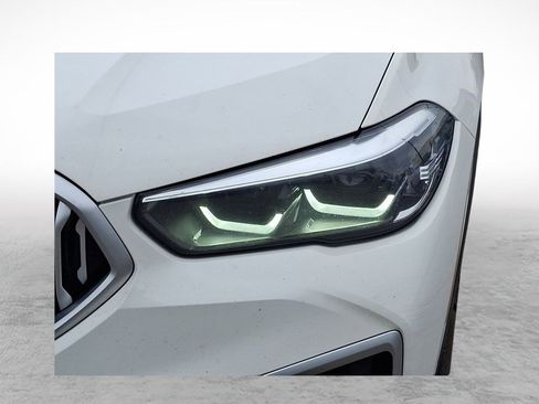 Used 2023 BMW X6 xDrive40i w/ Premium Package image 8