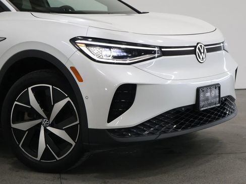 Used 2023 Volkswagen ID.4 Pro S image 3