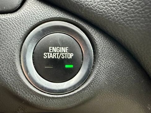 Used 2023 Chevrolet Equinox LT AWD/4WD image 23