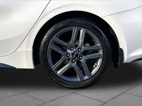 Used 2021 Kia Forte GT-Line FWD image 11