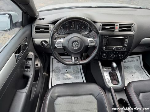 Used 2013 Volkswagen Jetta GLI Autobahn FWD image 17