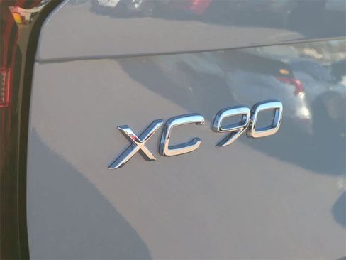 New 2026 Volvo XC90 B6 Plus w/ Protection Package Premier image 5