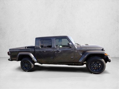 New 2026 Jeep Gladiator Sport AWD/4WD image 5