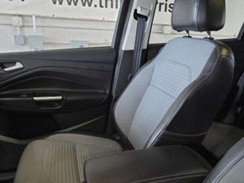 Used 2017 Ford Escape SE w/ Equipment Group 201A image 23