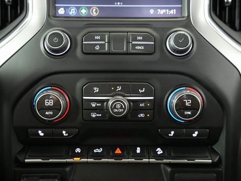 Used 2019 Chevrolet Silverado 1500 LT w/ Texas Edition image 23