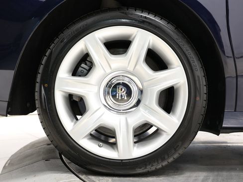 Used 2016 Rolls-Royce Ghost image 95