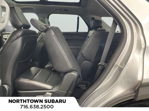 Used 2020 Ford Explorer Limited w/ Equipment Group 310A AWD/4WD image 20