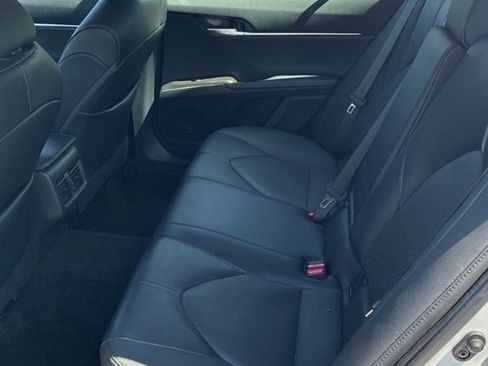 Used 2021 Toyota Camry XLE AWD/4WD image 11