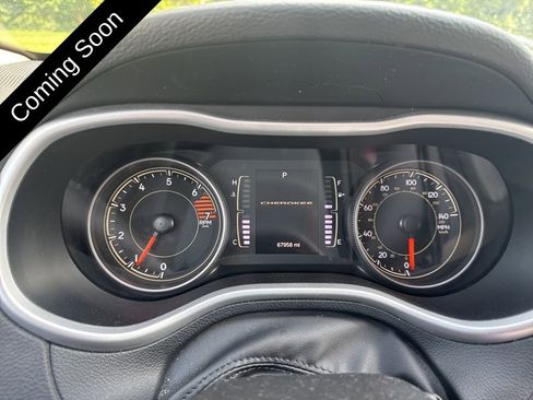 Used 2018 Jeep Cherokee Latitude Plus AWD/4WD image 13