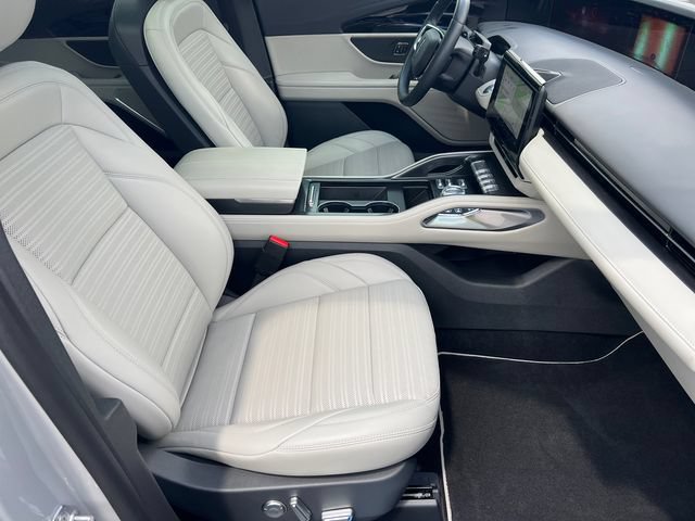 New 2026 Lincoln Nautilus Reserve AWD/4WD image 14
