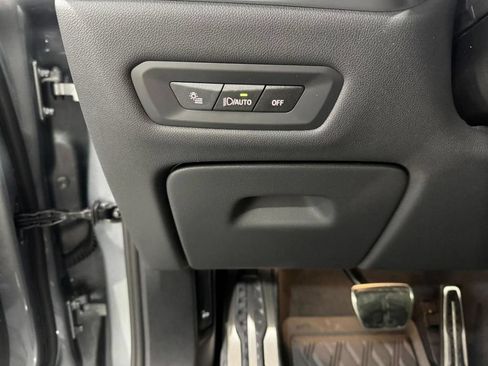 Used 2026 BMW X6 M60i AWD/4WD image 31
