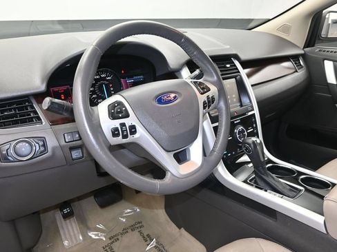 Used 2011 Ford Edge Limited w/ 302A Rapid Spec Order Code FWD image 16