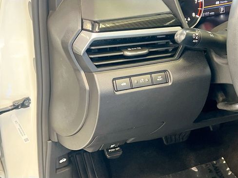 Used 2023 Nissan Altima 2.5 SR w/ SR Premium Package FWD image 10