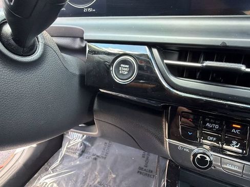 Used 2024 Kia Seltos S AWD/4WD image 17