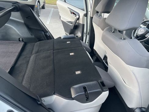 Used 2019 Toyota RAV4 XLE image 26