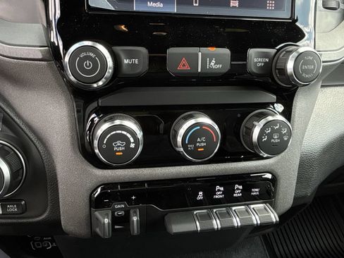 New 2026 RAM 1500 Warlock AWD/4WD image 18