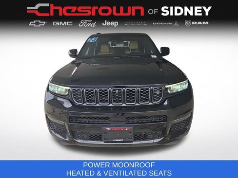 Used 2023 Jeep Grand Cherokee L Summit AWD/4WD image 2