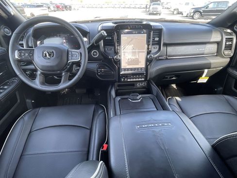 New 2024 RAM 2500 Limited image 14