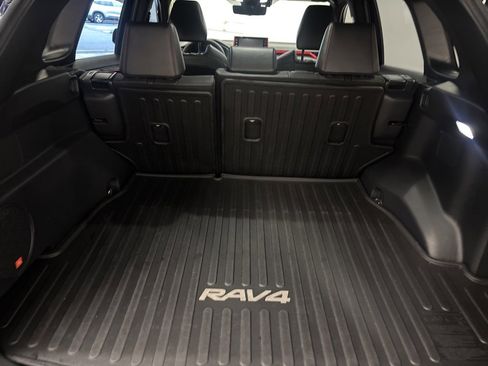 Used 2022 Toyota RAV4 XSE image 10