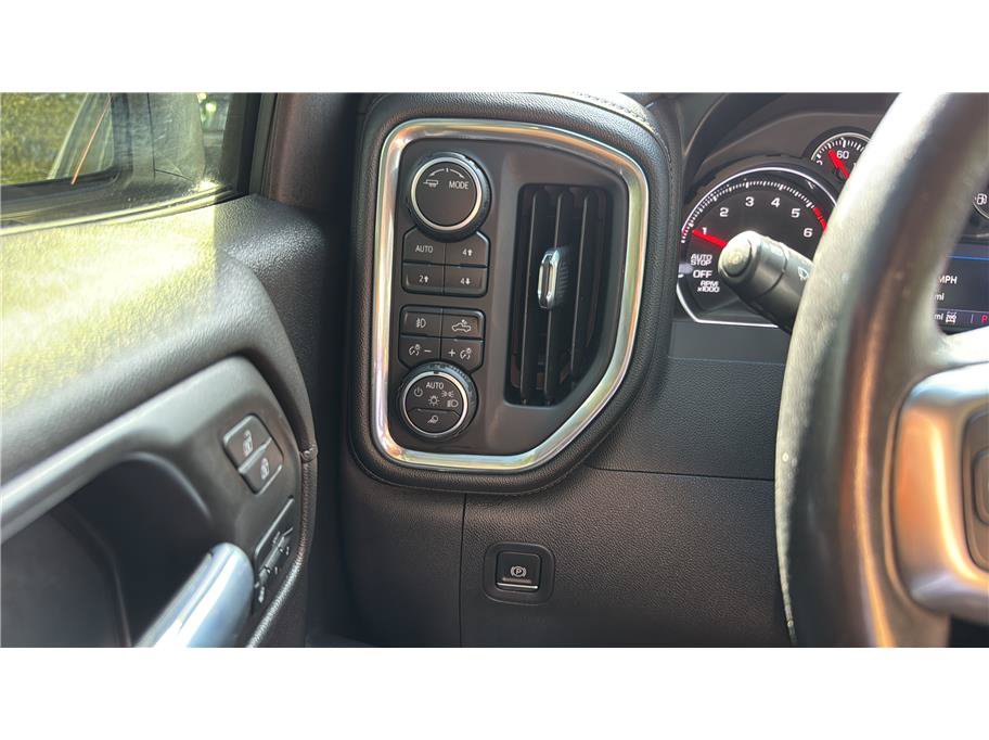 Used 2021 Chevrolet Silverado 1500 LTZ w/ LTZ Premium Package AWD/4WD image 40