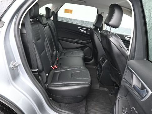 Used 2024 Ford Edge Titanium AWD/4WD image 8