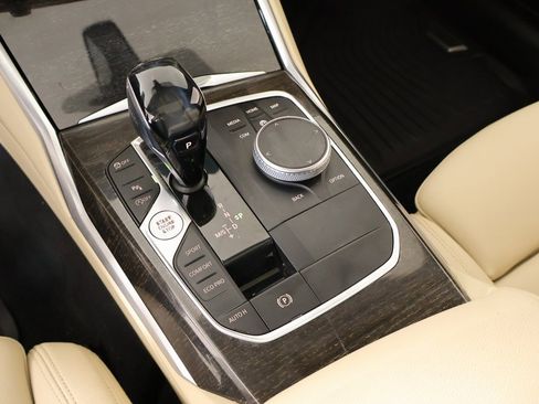 Used 2020 BMW 330i xDrive Sedan image 9