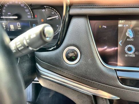 Used 2019 Cadillac XT5 Luxury w/ LPO, Black Ice Package image 16