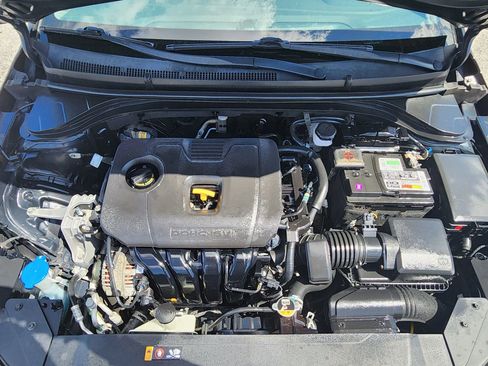 Used 2020 Hyundai Elantra SEL FWD image 14