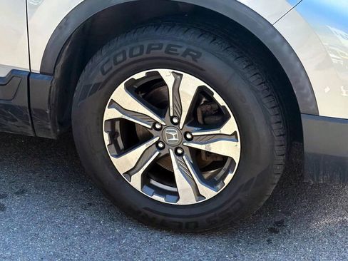 Used 2018 Honda CR-V LX image 7
