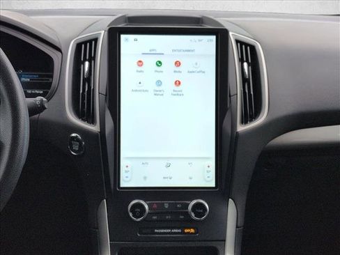 Certified 2024 Ford Edge SE image 14