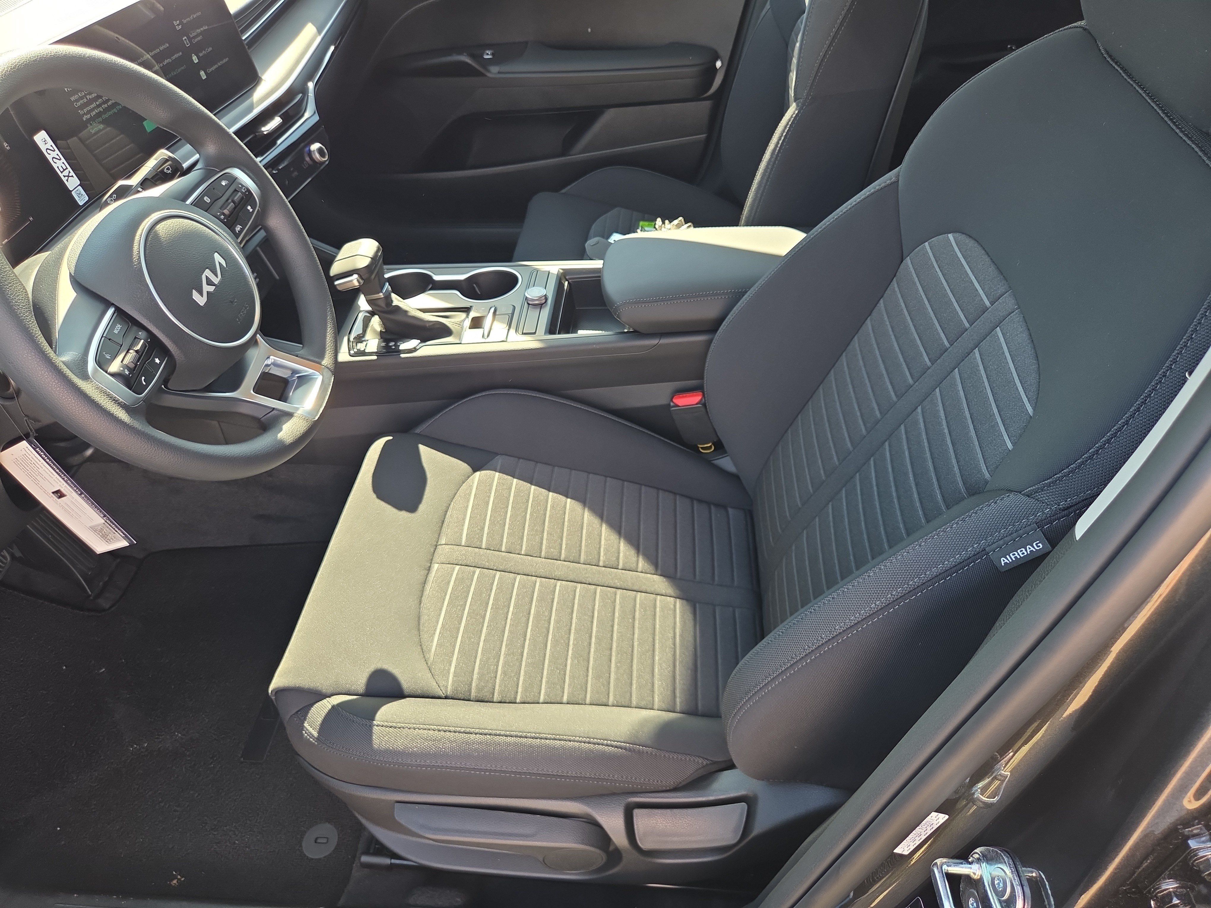 New 2026 Kia K5 LXS FWD image 4