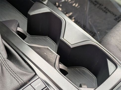 Used 2025 Toyota Camry LE image 19