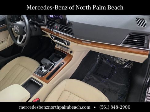 Used 2021 Audi Q5 2.0T Premium w/ Convenience Package AWD/4WD image 28