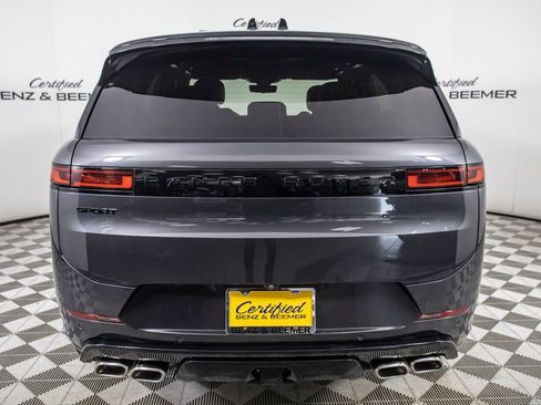 Used 2025 Land Rover Range Rover Sport Autobiography image 8