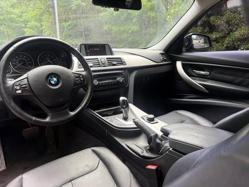 Used 2014 BMW 320i Sedan RWD image 9