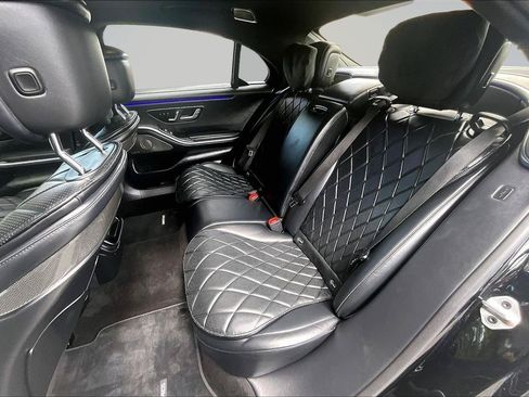 Used 2021 Mercedes-Benz S 580 4MATIC Sedan w/ AMG Line image 22