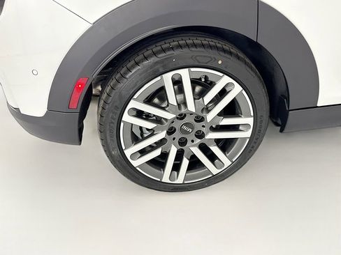 New 2026 MINI Cooper 4-Door Hardtop image 32