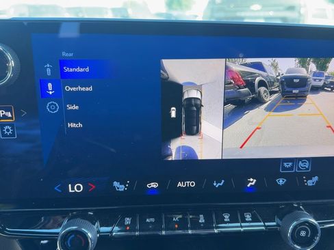 Used 2024 Chevrolet Blazer EV LT AWD/4WD image 17