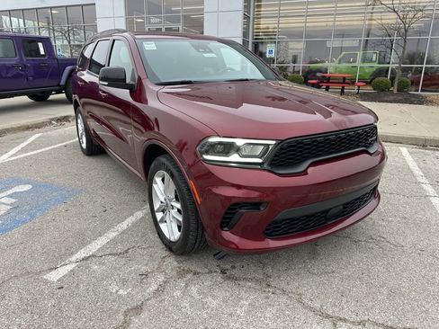 Used 2024 Dodge Durango GT image 3