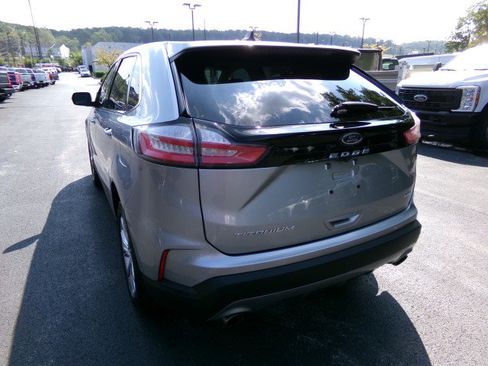 Used 2023 Ford Edge Titanium image 8