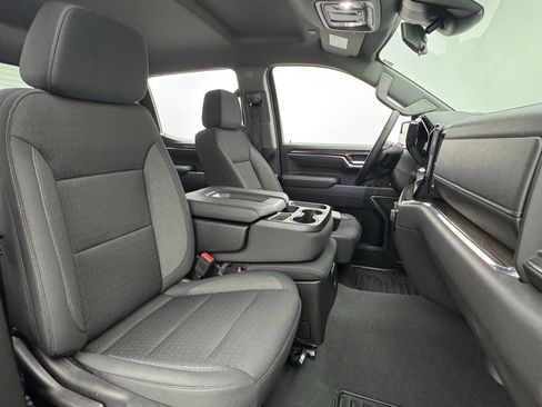 Used 2024 Chevrolet Silverado 1500 LT AWD/4WD image 32