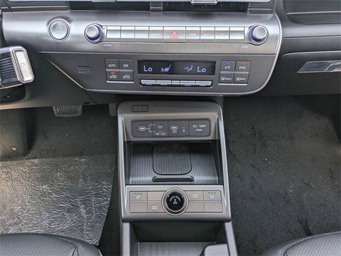New 2026 Hyundai Kona SEL Premium image 18
