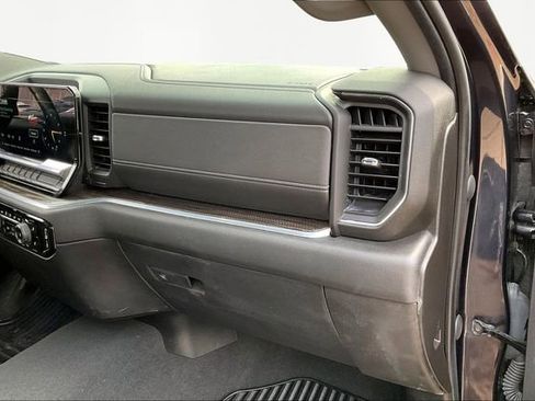 Used 2022 Chevrolet Silverado 1500 LT image 18