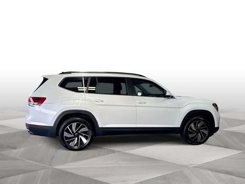 Used 2026 Volkswagen Atlas SE FWD image 9