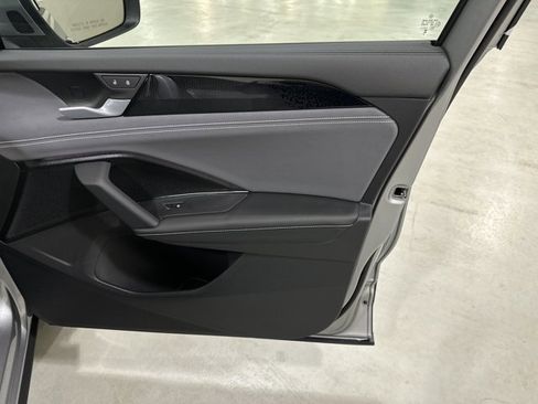 New 2026 Volkswagen Tiguan SE image 39