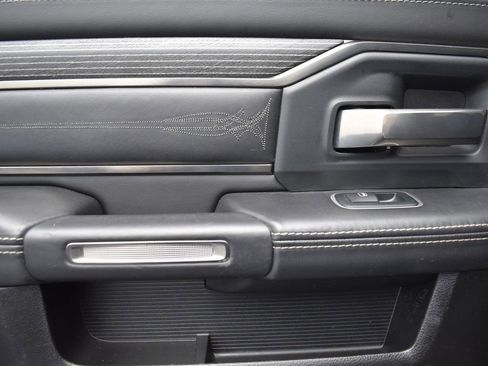 Used 2020 RAM 2500 Limited image 25