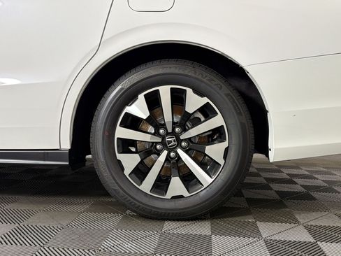 New 2026 Honda Odyssey EX-L image 11