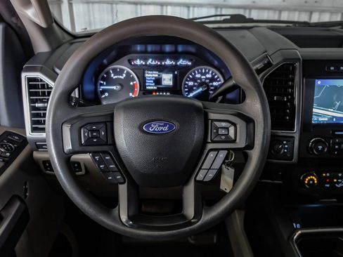 Used 2022 Ford F350 XLT w/ XLT Premium Package AWD/4WD image 15