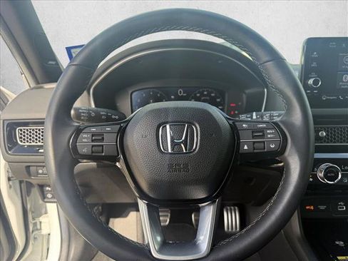 Used 2024 Honda Civic Sport Touring image 9